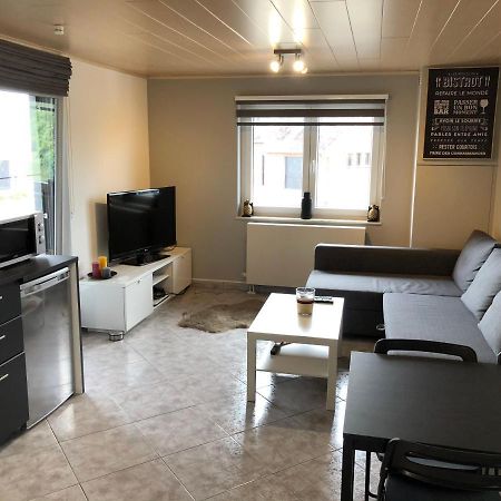 Apartmán Studio Ag Jambes Exteriér fotografie